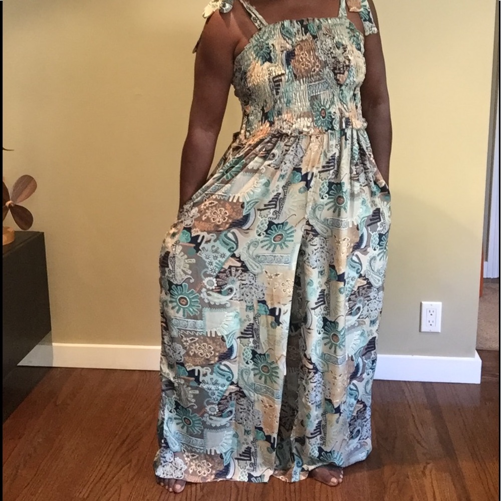 NWT Shoulder Tie elastic Bodice Wide Leg Jumpsuit